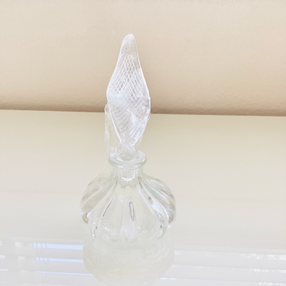Vintage Perfume Vanity Glass Decor Bottle With Stopper.